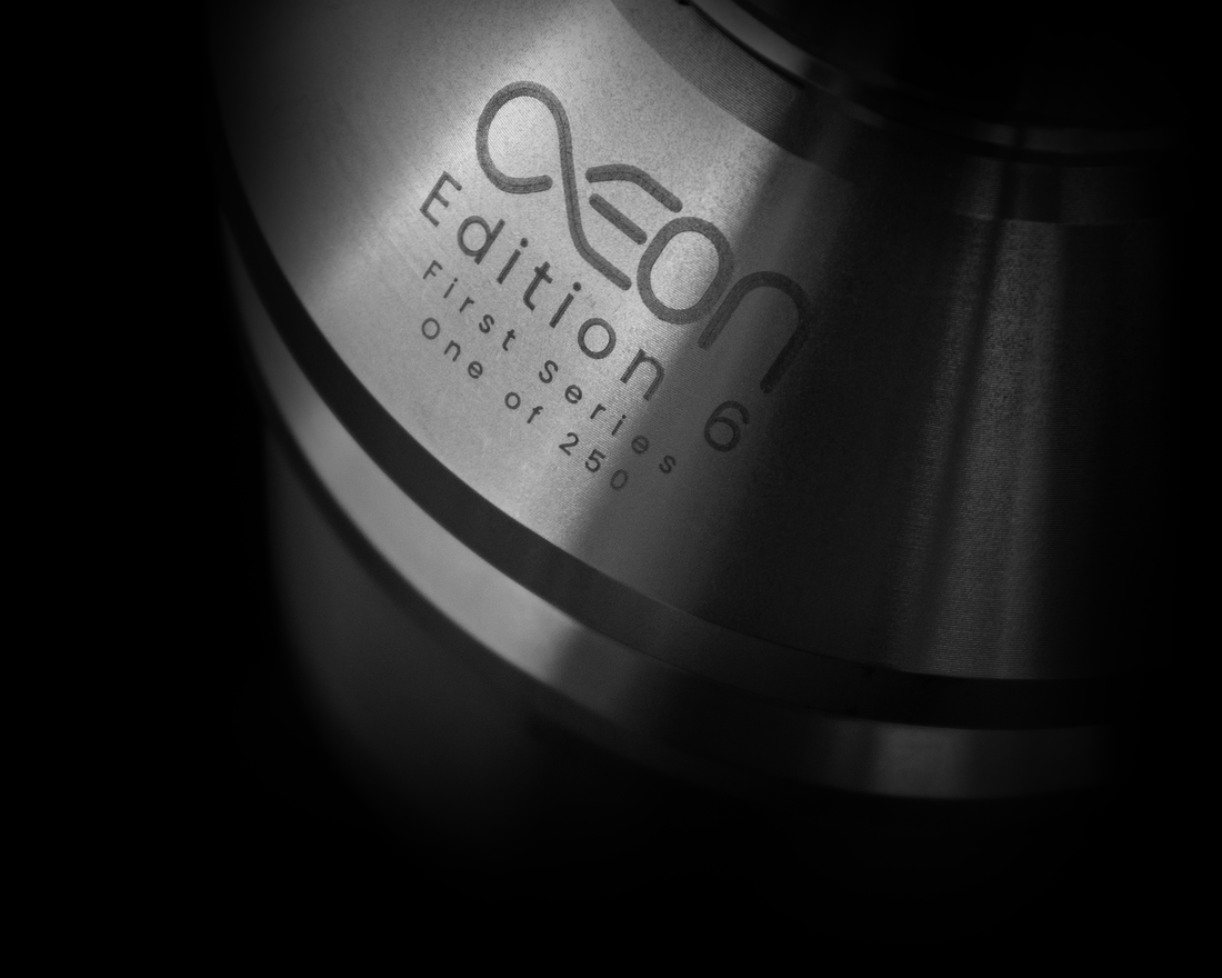 Aeon Edition 6 Lounge Jade Pearl – First Series, One of 250, limitierte Gravur | Smokez